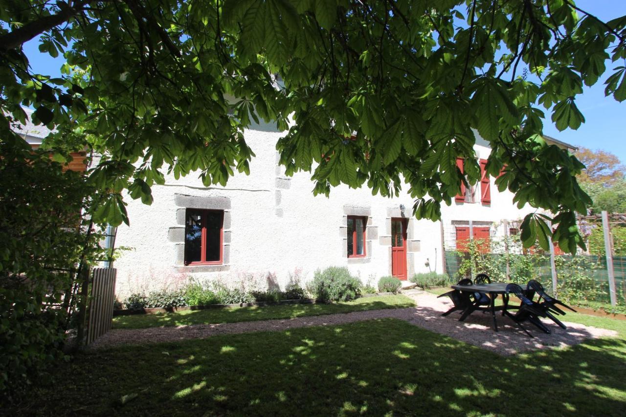 Lava Lodge Espinasse Bagian luar foto
